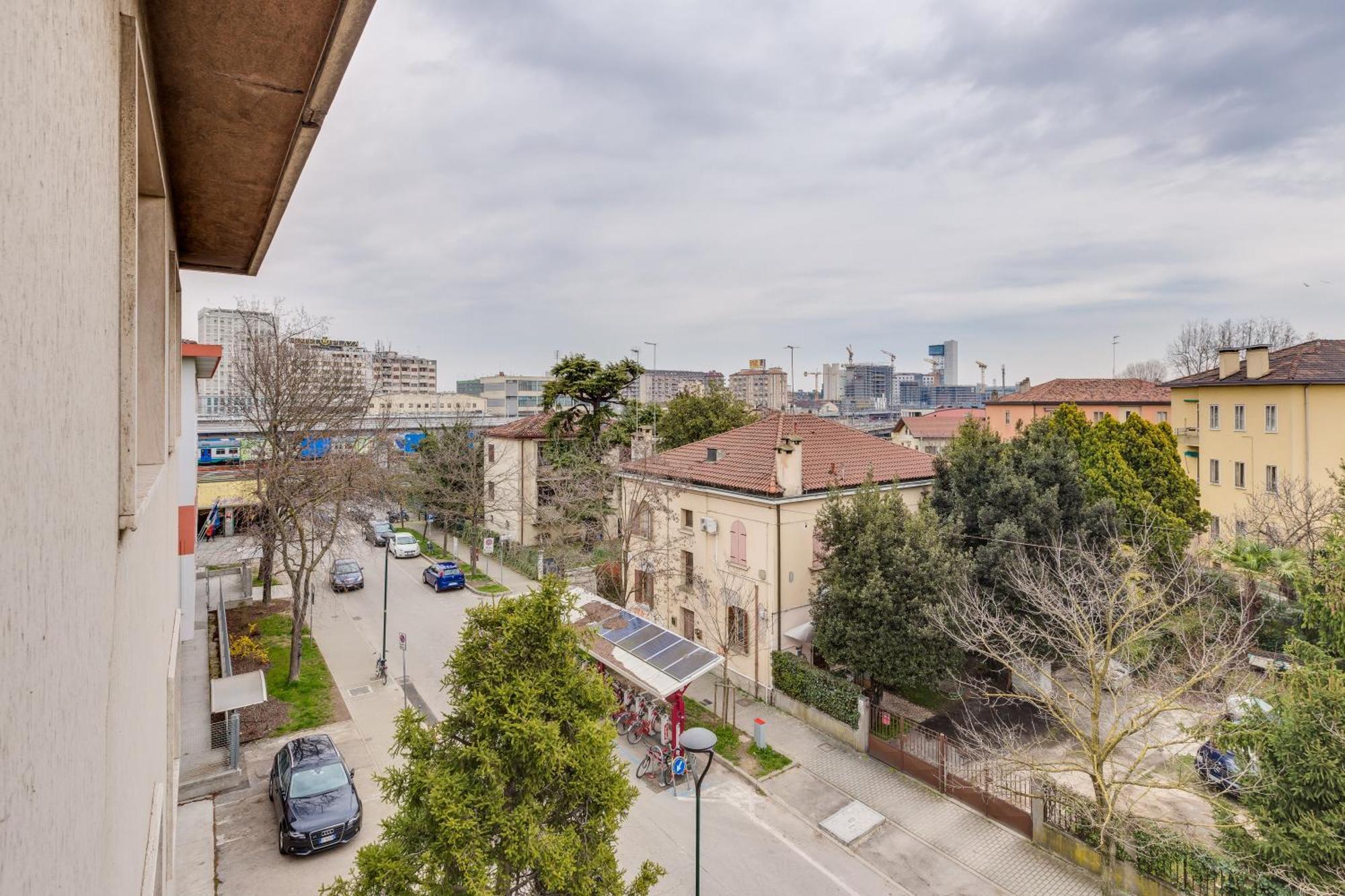 Rooms Vidar Train Station Венеция Экстерьер фото